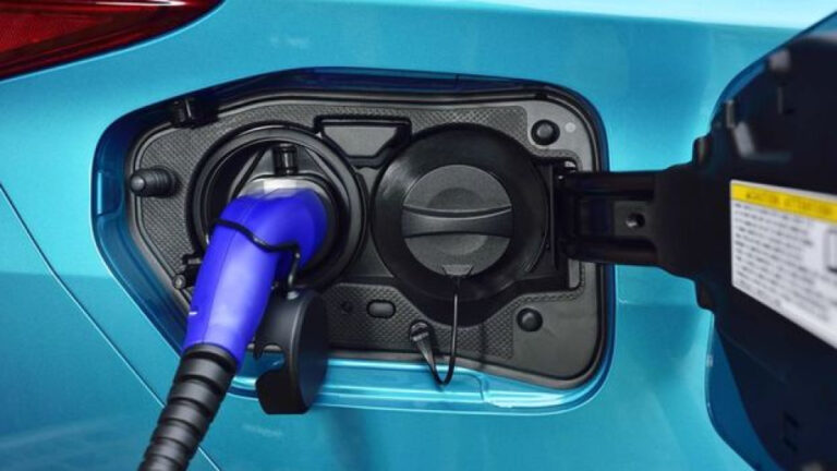 kuresel-elektrikli-arac-satislari-nisanda-yuzde-6-artti-3421iQxv